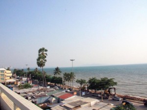 Пляж Хат Чомтхиан